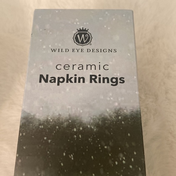 Ceramic Wreath Napkin Rings - Picture 6 of 6